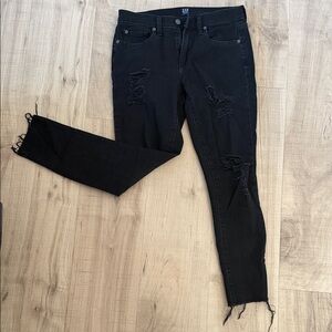 Black Distressed Women's Gap Jeans size 27 true skinny